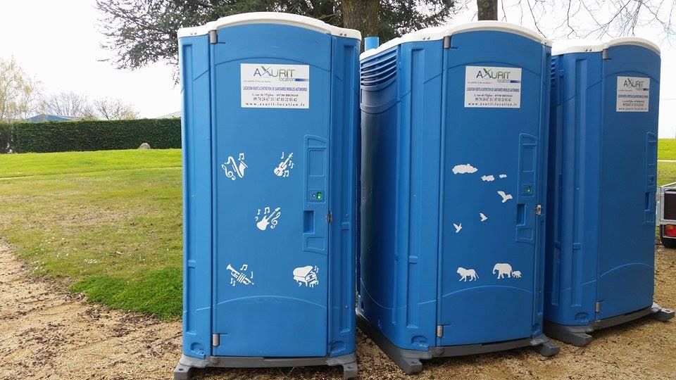 AXURIT Location — location de sanitaires Brossay