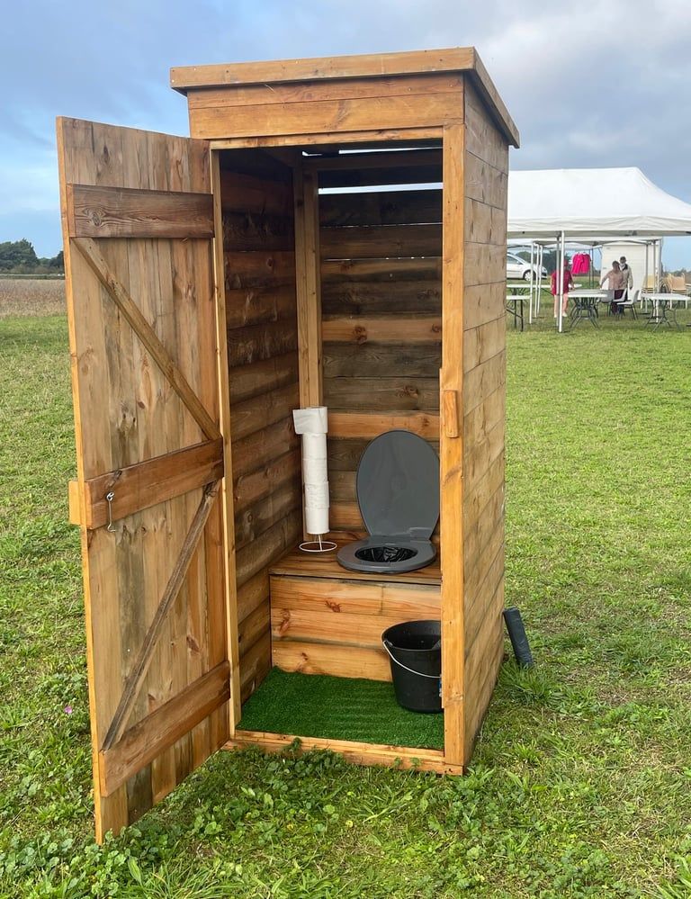La Cabine Rétaise - Toilettes Sèches- île de ré — location de sanitaires La Flotte
