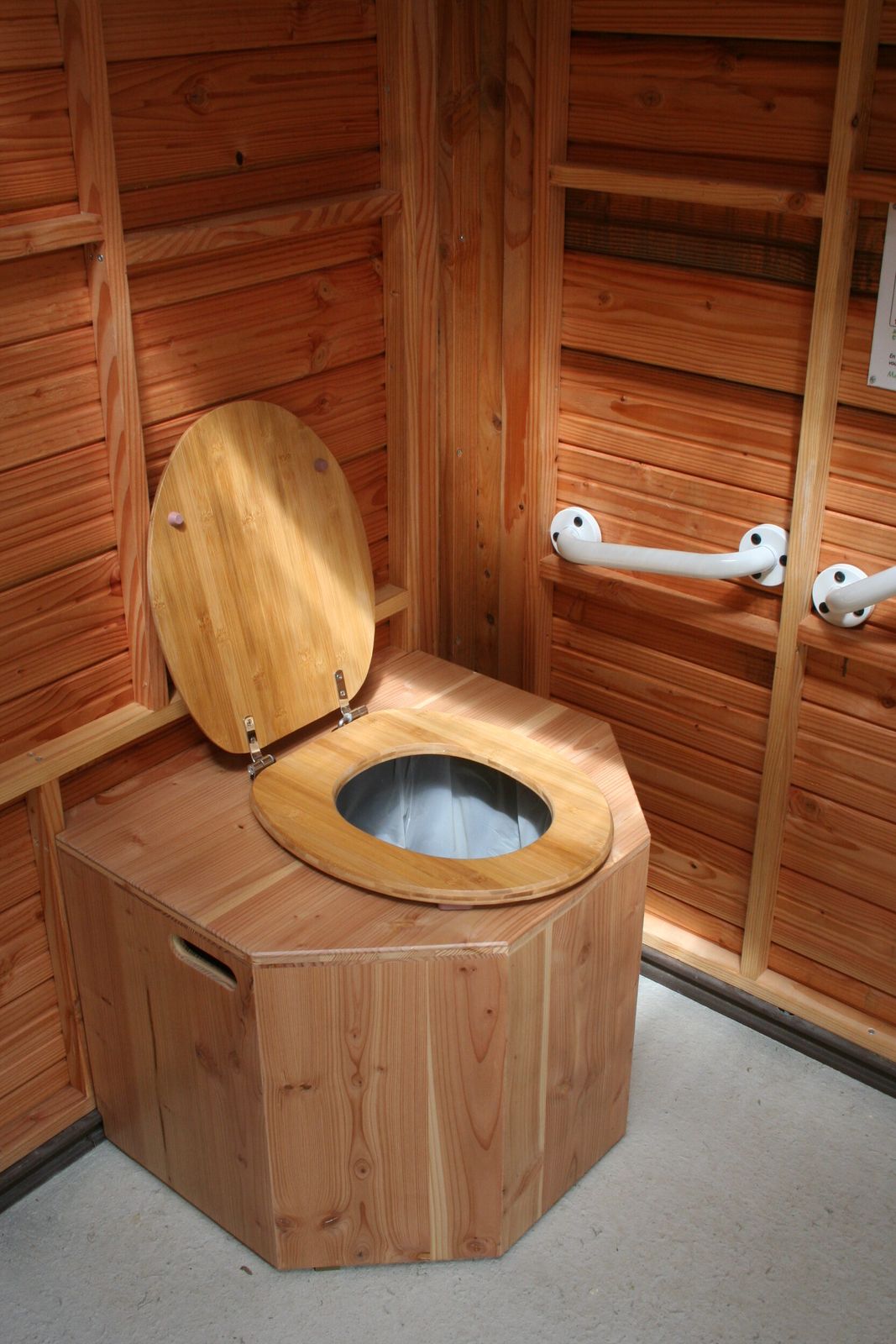 LOCATION TOILETTES MARIAGES — location de sanitaires Jonquières
