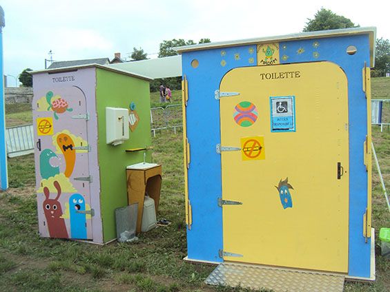 Madom Toilettes Sèches — location de sanitaires Chécy