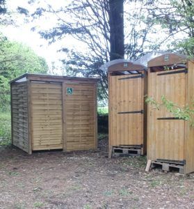 Popos & Copeaux, Location de toilettes sèches — location de sanitaires Theys